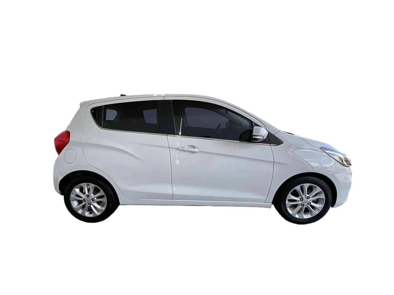 Exterior 8