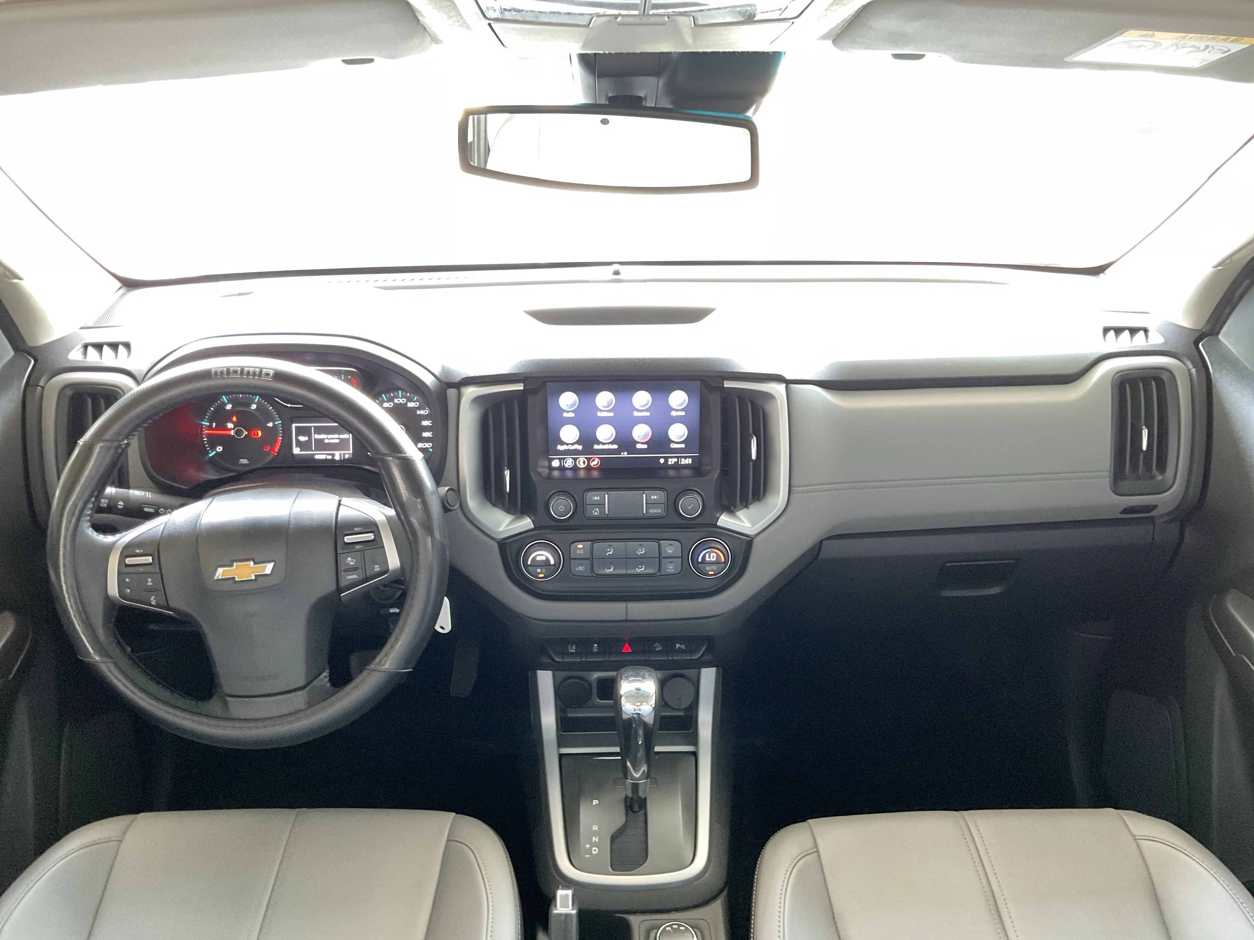 Interior 9