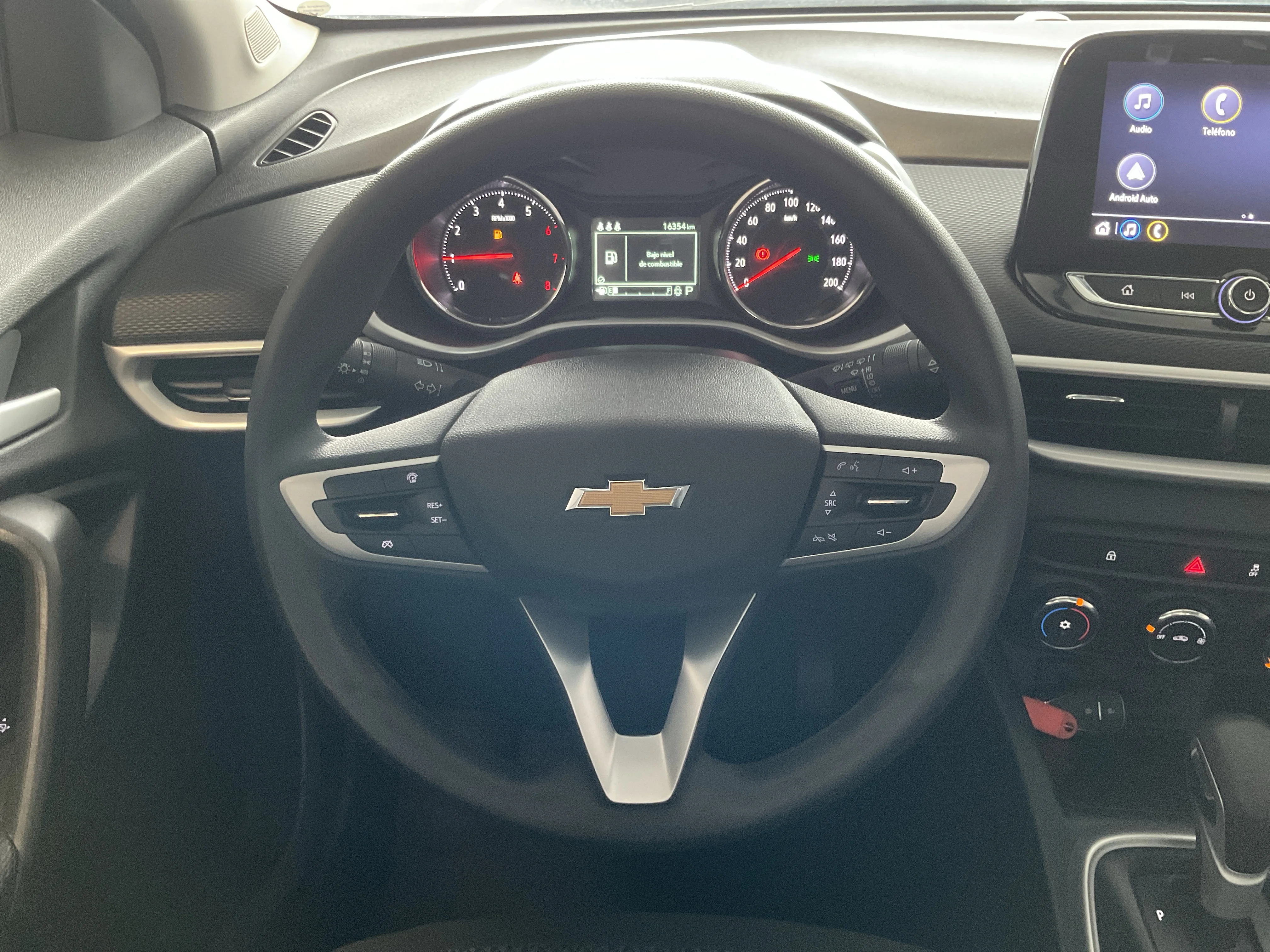 Interior 11