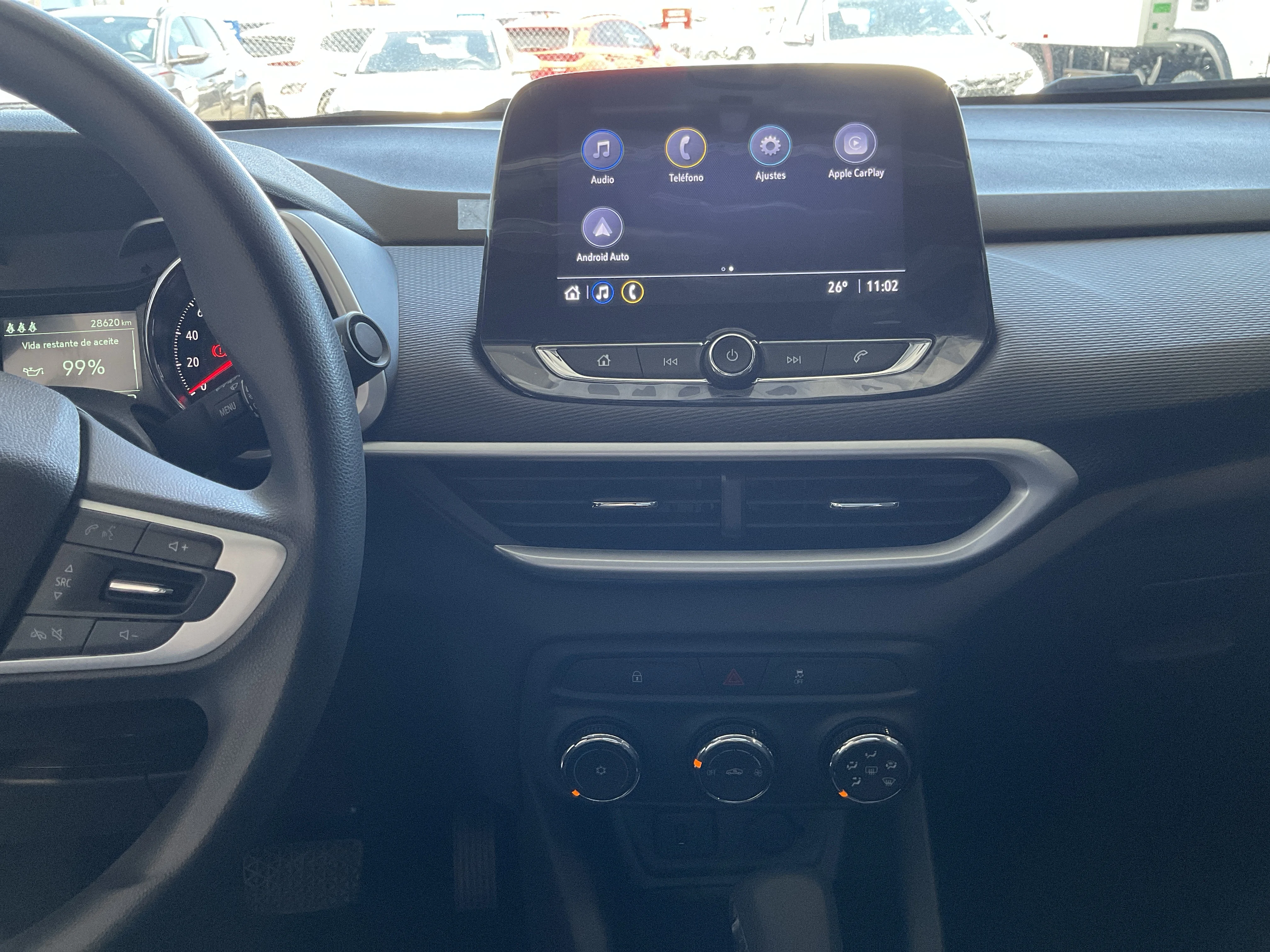 Interior 8