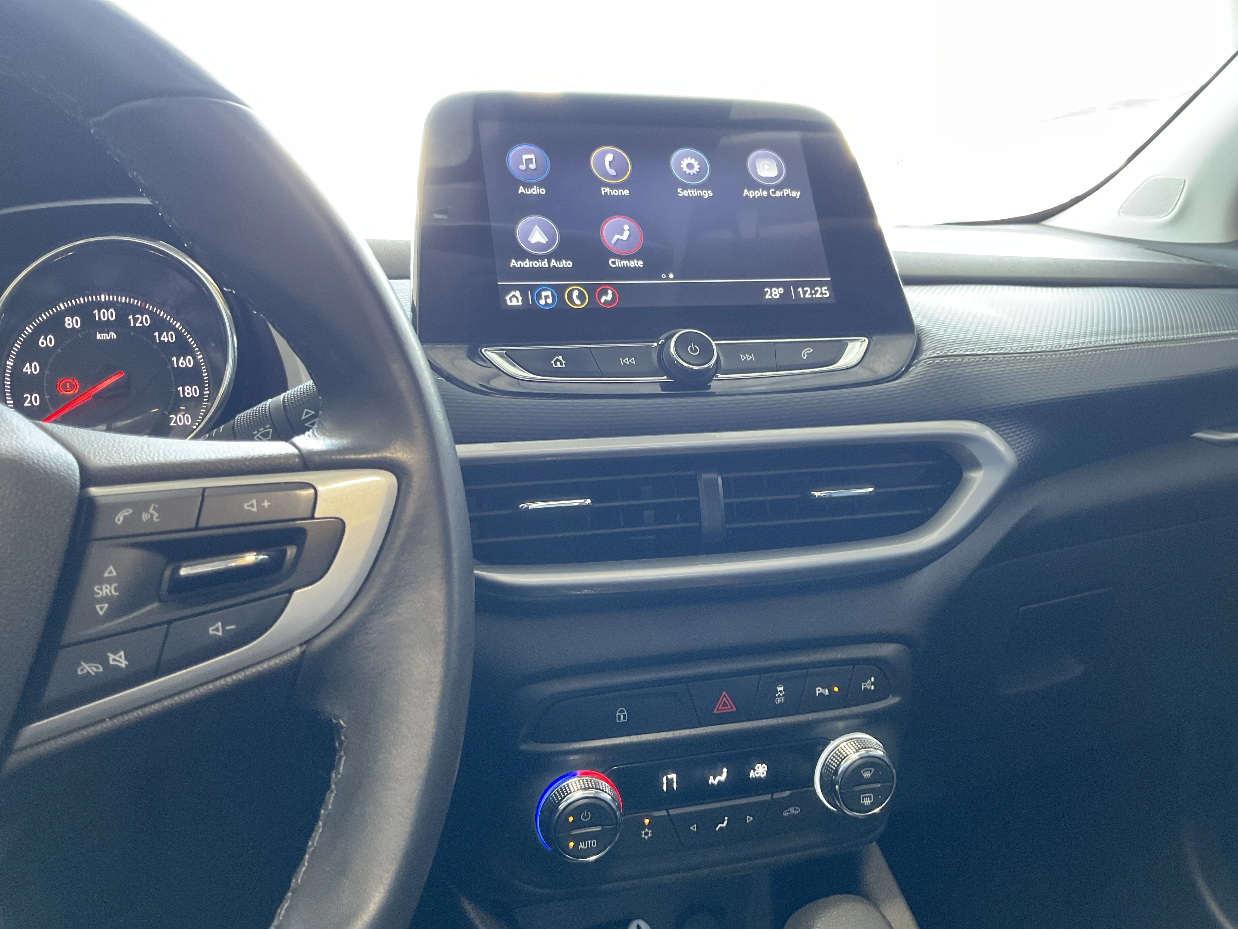 Interior 8