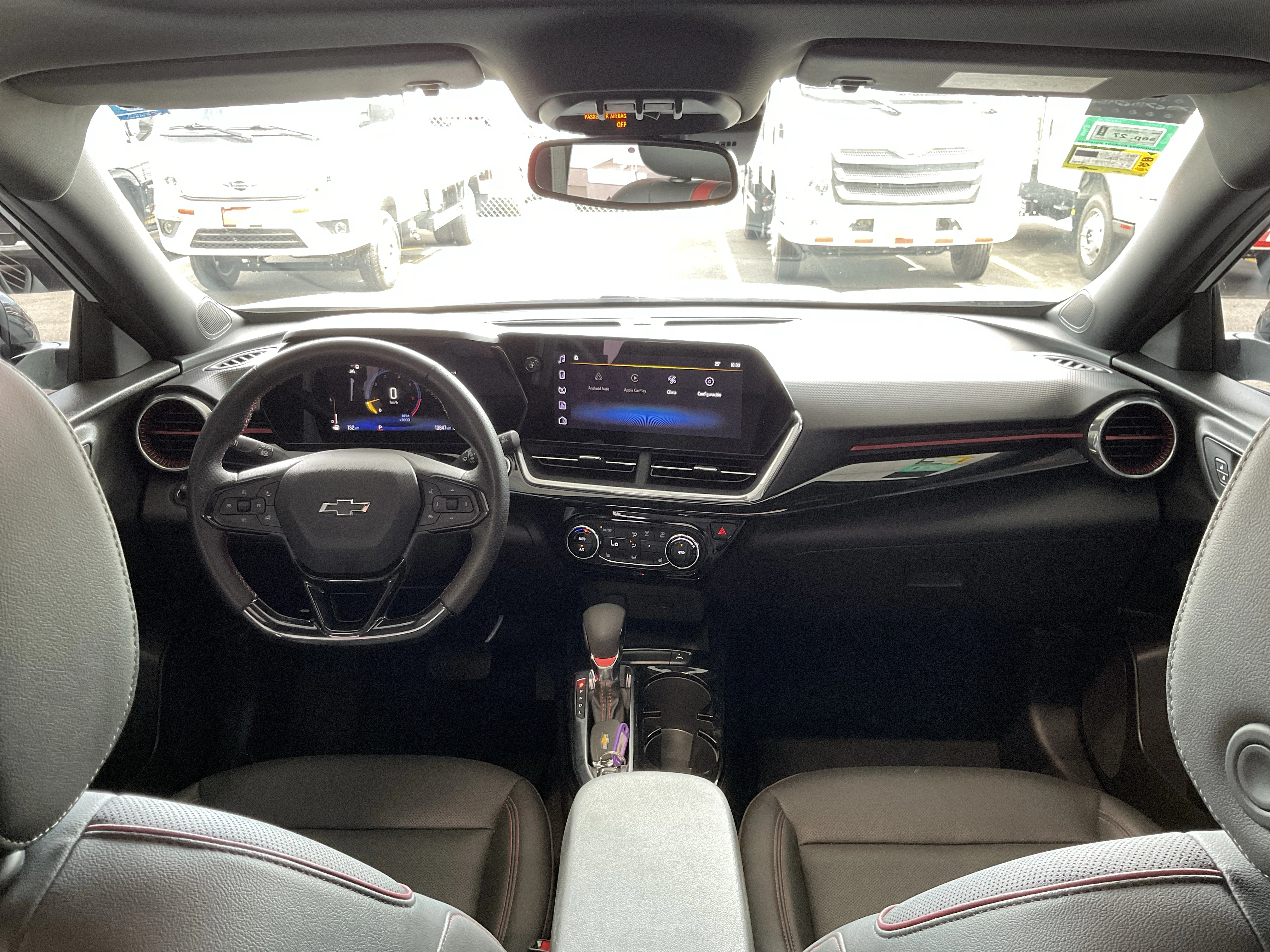 Interior 9