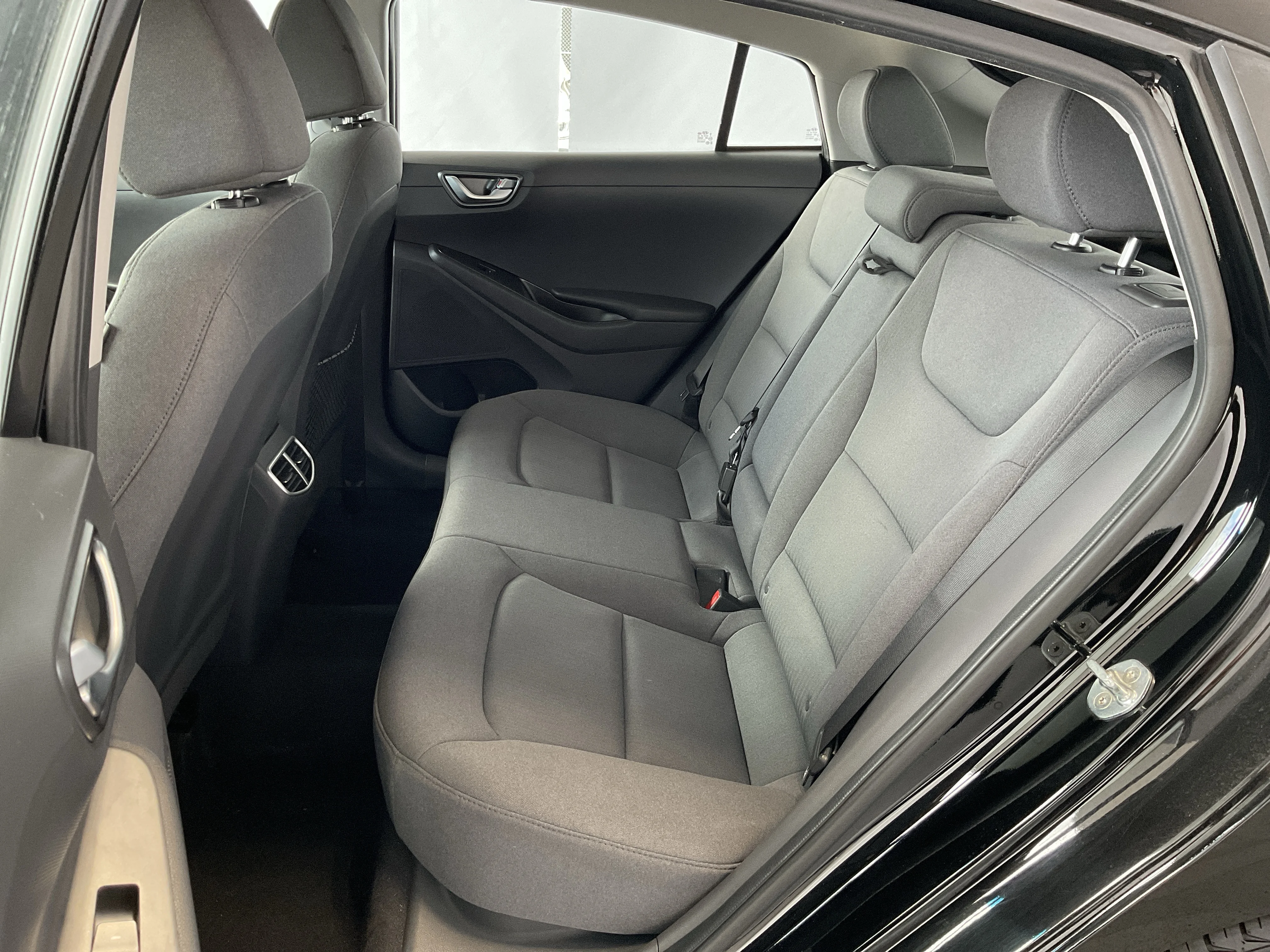 Interior 3