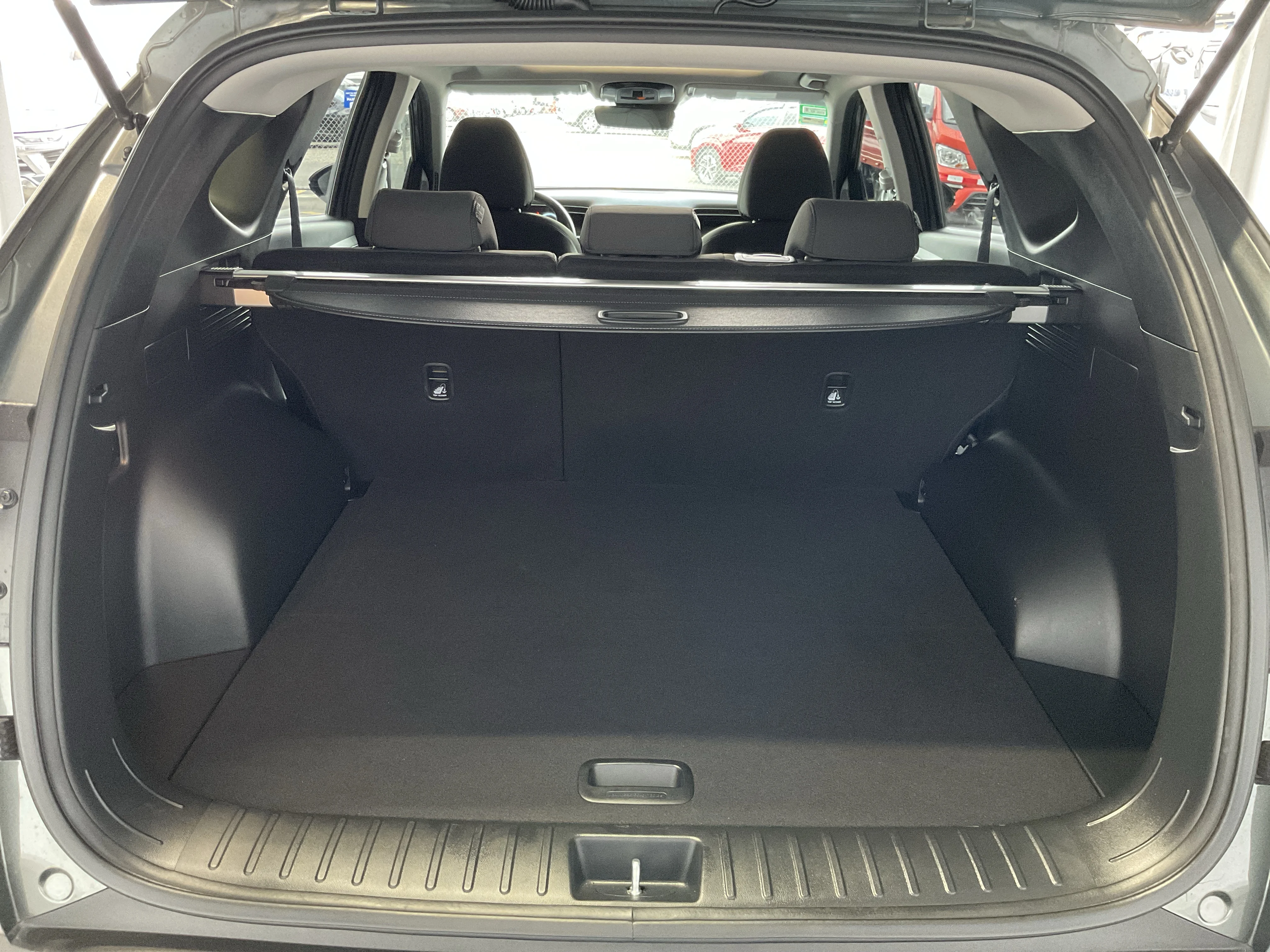 Interior 4