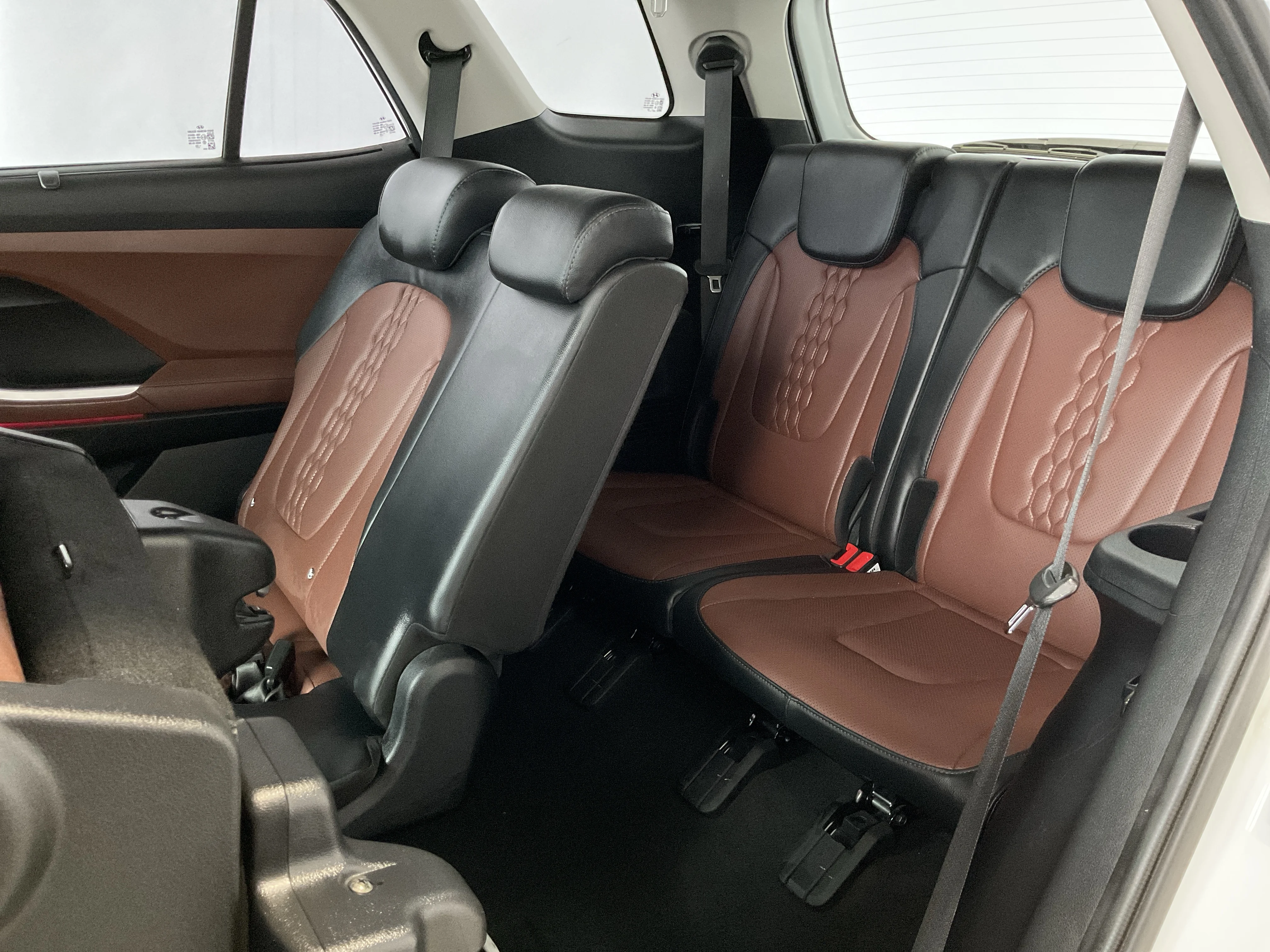 Interior 3