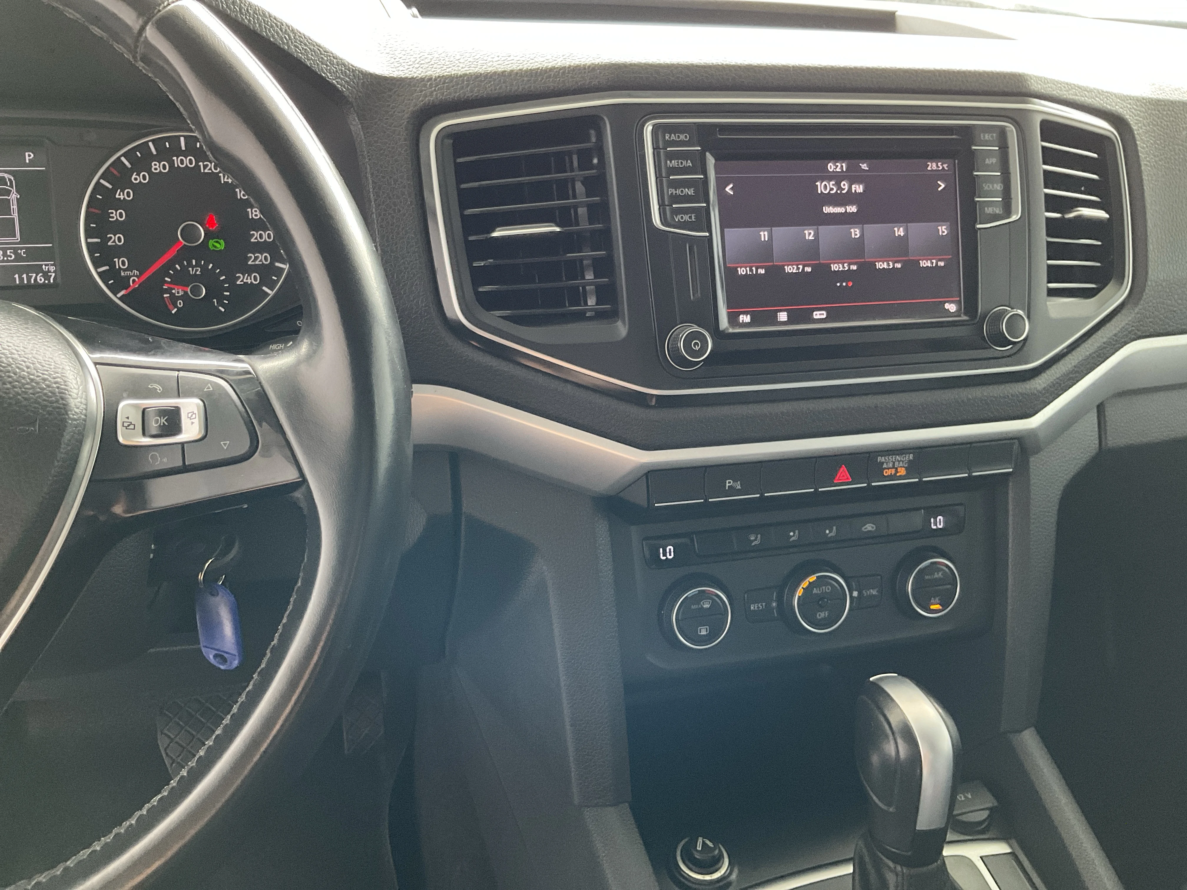 Interior 8