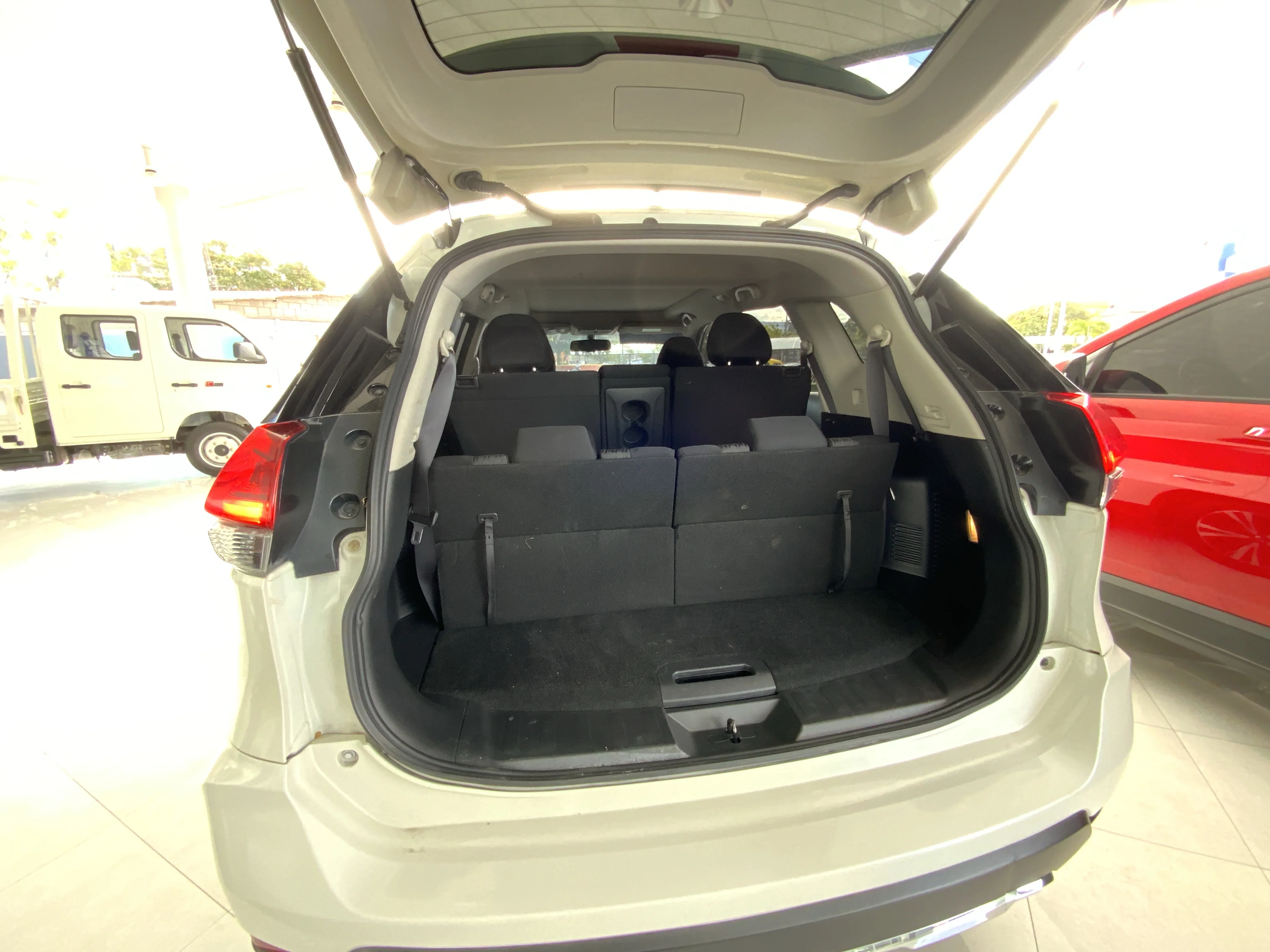 Interior 7