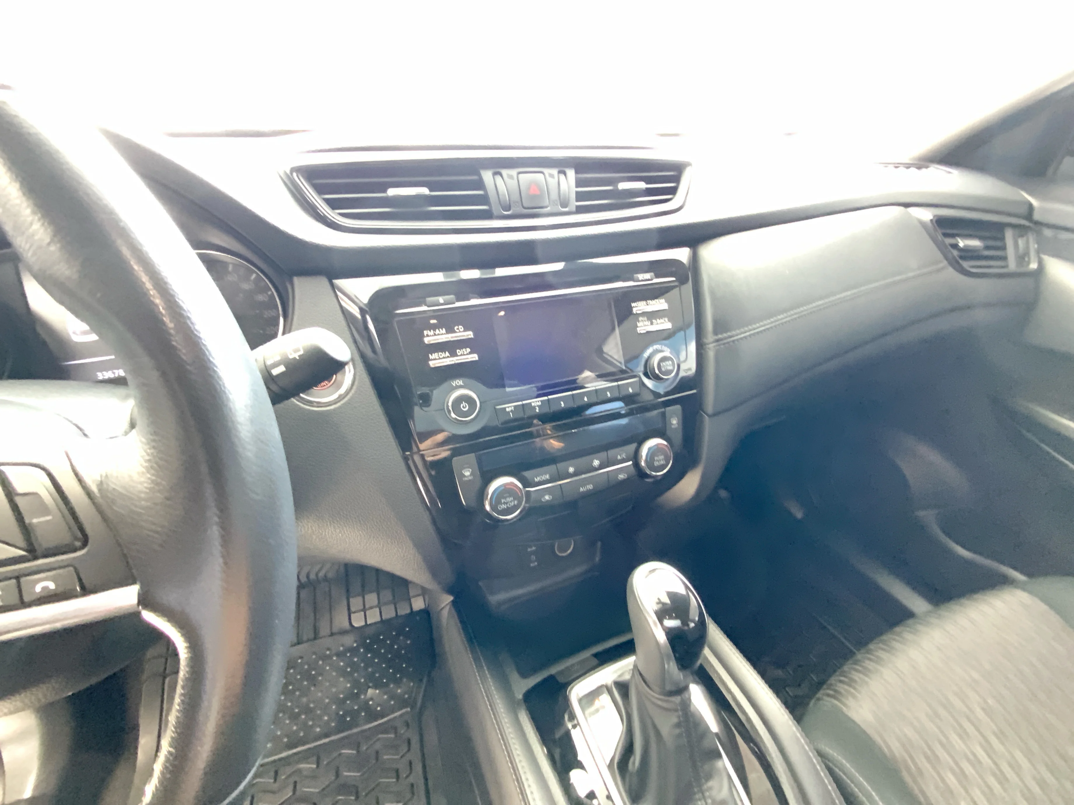 Interior 14