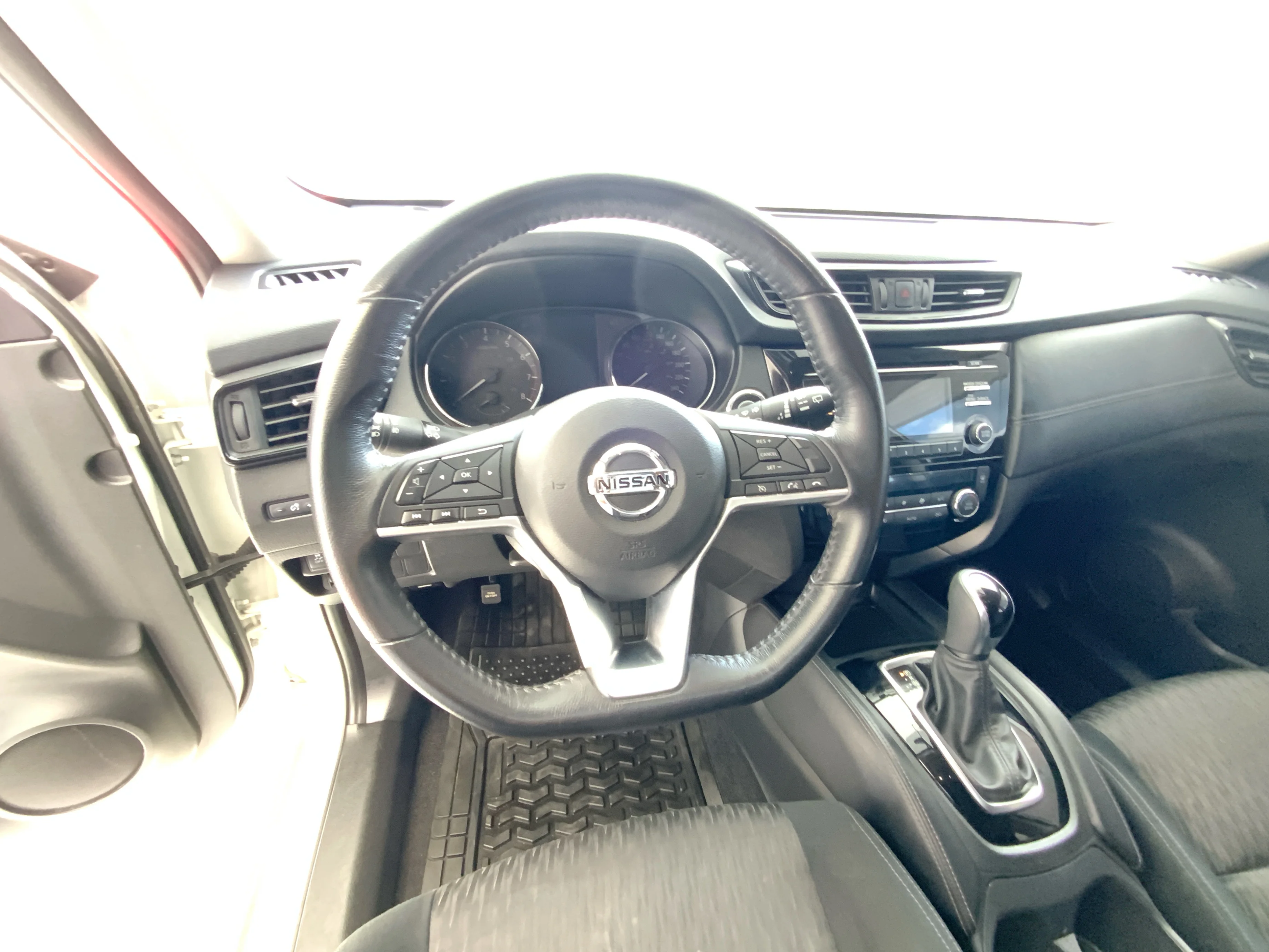 Interior 18