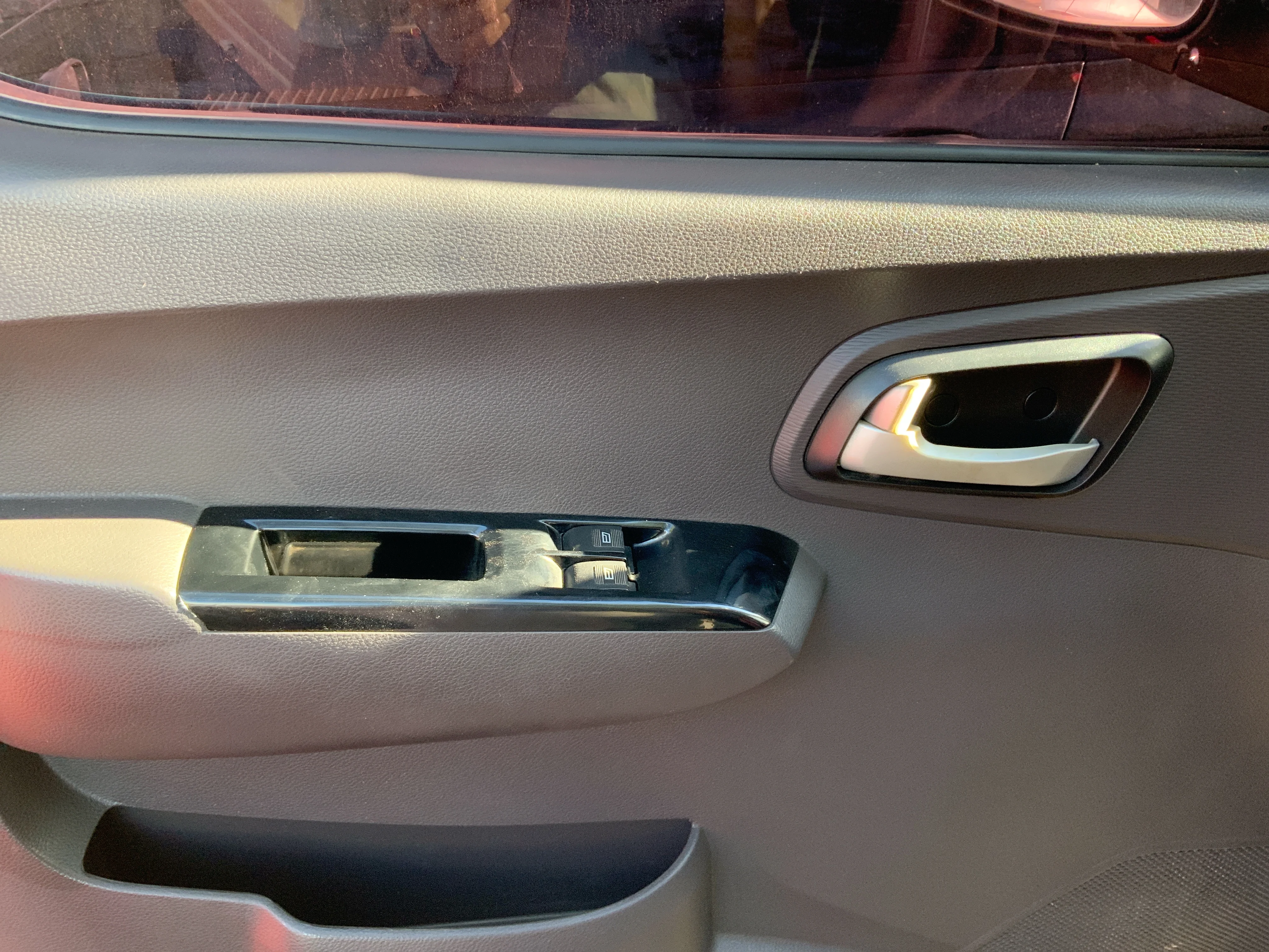 Interior 7